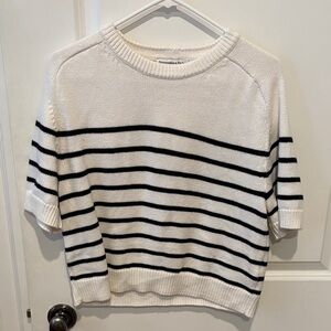 Abercrombie & Fitch Cream Knit Sweater
